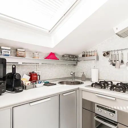 La Mansardina Di Giuly By Quokka 360 - Bright Attic In The Centre Of Lägenhet *